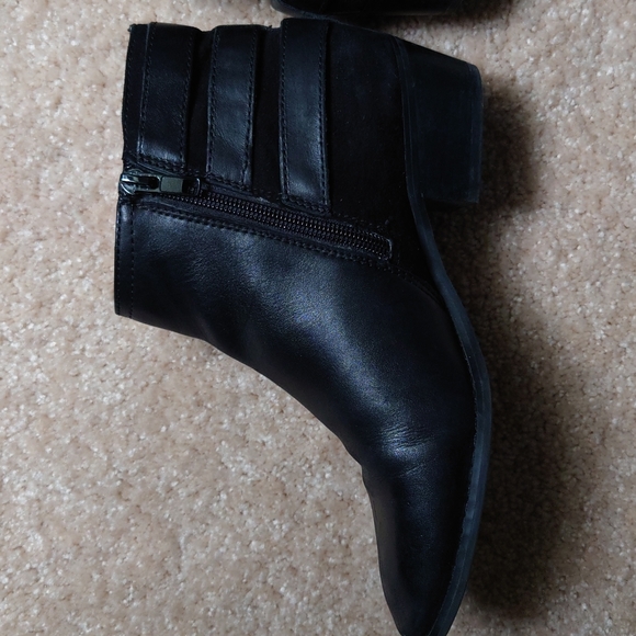 Arturo Chiang 6.5 Black Ankle Boots - Picture 4 of 7